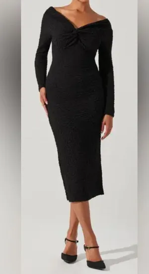 NWT Astr the Label Textured Knot Front Off Shoulder Long Sleeve Midi Dress thumbnail 1