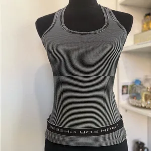 Lululemon Run Swiftly Tech Racerback Stripe top size 4 thumbnail 2