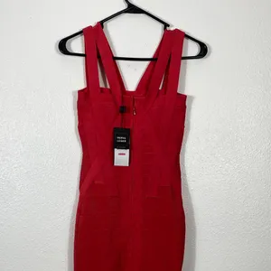 Herve Leger Crimson Strappy Bandage Mini Dress Size S 90% Rayón 9% Nylon thumbnail 5