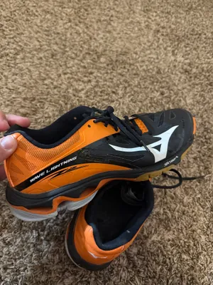 Mizuno Wave Lightning Volleyball Shoes Orange Black thumbnail 8