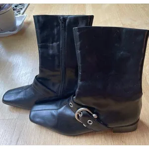 Women Zip up black biker boots size 6.5 thumbnail 1