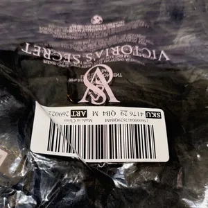 New VICTORIA'S SECRET Satin &‎ Rose Lace Mini Slip thumbnail 6