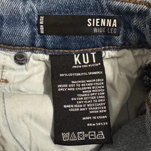 KUT from the Kloth Sienna Wide Leg Jeans Light Wash Denim High Rise‎ Size 2 Blue thumbnail 4