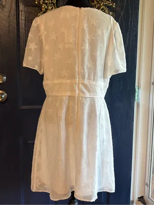 Nicole Miller Women's V-Neck Flutter Sleeve Star Print Ivory Sz. 16 NWT thumbnail 5