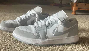 Air Jordan 1 Low thumbnail 1