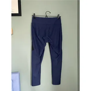 Outdoor Voices Two Tone Paneling Legging Size Medium Black Navy Compression thumbnail 8