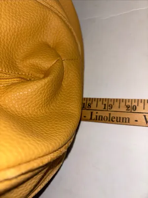 Estee Lauder Vintage Mustard Yellow Travel Bag Faux Leather..Overnight/Cosmetics thumbnail 9
