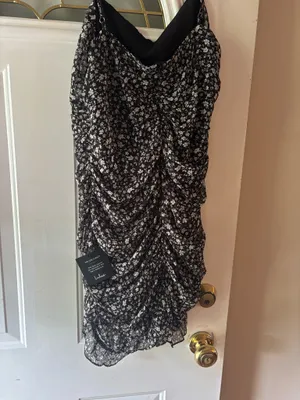 Lulus Black and white floral dress brand new with tags thumbnail 2