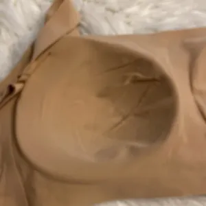 SKIMS Tan Seamless Bra with Molded Cups size M condition good thumbnail 7