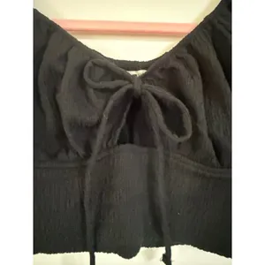 American Eagle Black Puff Sleeve Tie‎ Front Smocked Crop Top XS Cottagecore thumbnail 2
