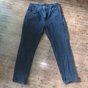 Free People Ragged Priest black destroyed straight size 32 jeans thumbnail 3