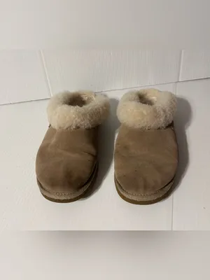 UGG cluggette leather sheepskin slippers womens size 8 thumbnail 5