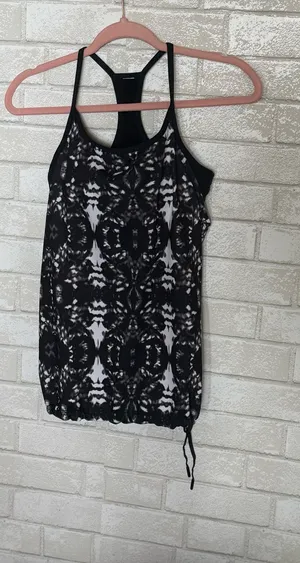 Fabletics Tank Top thumbnail 1