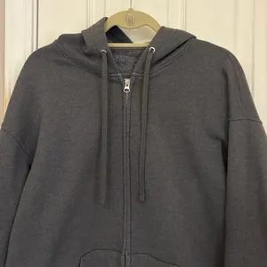 Fruit of the Loom Zip Up Hooded Sweatshirt in Grey thumbnail 3