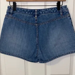 Vintage Y2K Old Navy Jean Shorts Mid-Rise Size 6 thumbnail 3