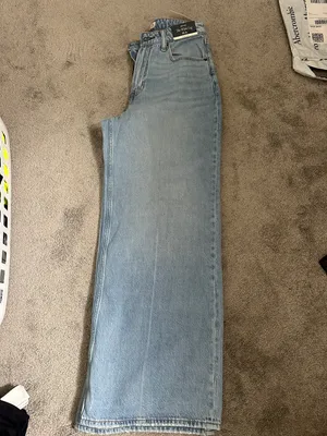 Jeans thumbnail 2