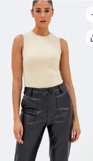 4th & Reckless‎ Bodysuit Size L thumbnail 1