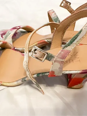 Naturalizer Multicolor Floral Bristol Heels in Size 6 thumbnail 3