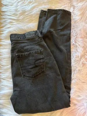 American Eagle Mom Jeans thumbnail 2