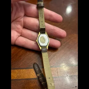 Watch pahthers quartz untested need battery for parts Gold thumbnail 3