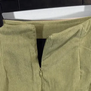 Halara Corduroy Olive Green Built in short Women's Medium NWT‎ Preppy Academia thumbnail 5