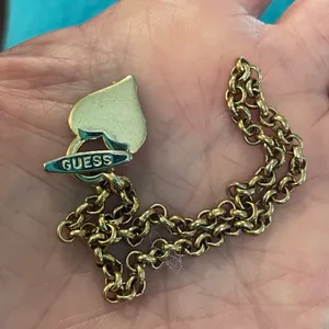 Guess Heart Bracelet thumbnail 3