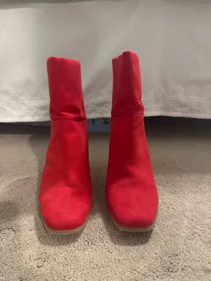 Booties Red Size 7 thumbnail 2
