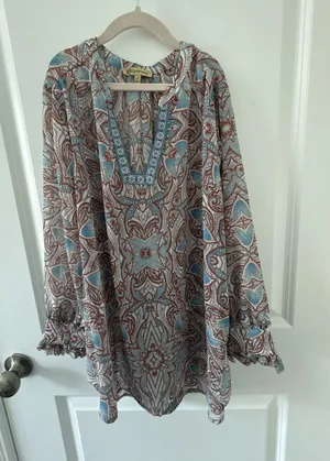 Democracy Paisley Print Split Neck Long Sleeve Tunic Blouse thumbnail 1