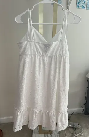 White Eyelet Dress Size M thumbnail 3