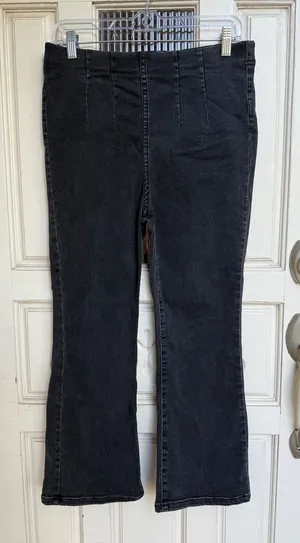 Free People Women's‎ Black Wash Flare Leg Pull On Jeans Size 30 thumbnail 1