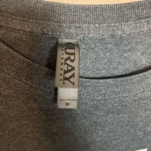 Slippery Rock University SRU Women's T-Shirt Gray Green Short Sleeve‎ Size M thumbnail 3