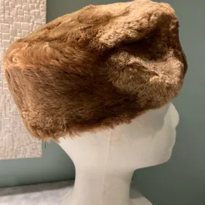 Elegant Tan Faux Fur Women's Hat thumbnail 4