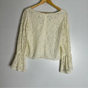 club monaco Small‎ Ivory Lace Bell Sleeve Blouse CP thumbnail 2