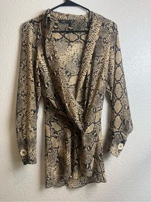 Zara Woman Snake Print Wrap‎ Blouse Beige Black Long Sleeve Size M thumbnail 2