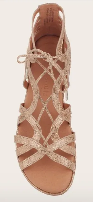 Kenneth Cole Reaction gold crackle texture gladiator sandals summer vacation 9 thumbnail 1