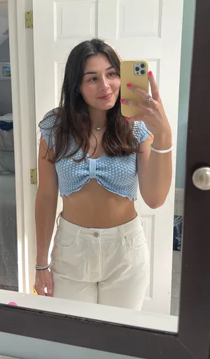 Boutique Cropped Sweater Top Blue Size M thumbnail 1
