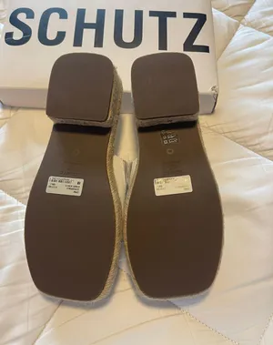 Schutz Corah Atanado Leather Sandal NWT thumbnail 5