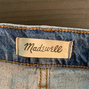 Madewell The‎ Perfect Vintage Jean High Rise Tapered Leg Medium Wash Denim Sz 24 thumbnail 3