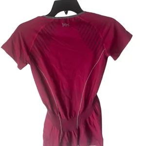 Helly Hansen Women's Size Medium Red‎ Cycling Fitted Athletic Shirt thumbnail 6