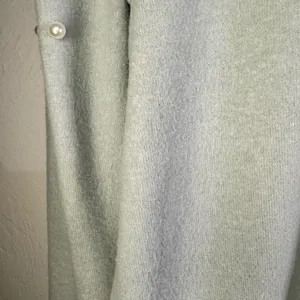 Cato Old Money Light Greenish Gray Knit‎ Top With Pearl Accents Size Large thumbnail 5
