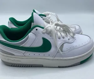 Nike Gamma Force Women’s 7.5 Sneakers DX9176-106 White Green Tennis Shoes Retro thumbnail 1