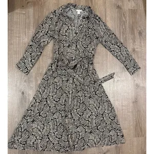 H&M Maxi Shirt Dress Women's M Beige Black 100% Viscose Belted Long Sleeve thumbnail 2