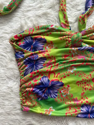 I.AM.GIA Top Isabella Halter Crop Top Cut Out Hibiscus Tropical Hawaiian Sz S thumbnail 4