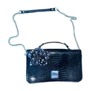 Zara Shoulder bag thumbnail 1