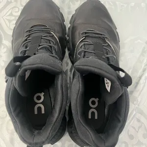 On Running women’s athletic Black Waterproof Trail Sneakers size 7.5 thumbnail 8