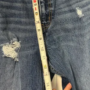 Levi’s 70’s High Flare Manufactured Distressed blue denim jeans size 27 thumbnail 8