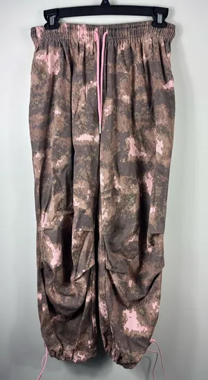Davi and Dani Holding On Pink Camouflage Wide Leg Baggy Pants Toggle Drawstring thumbnail 1