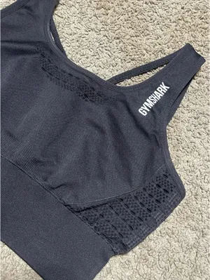 Black GYMSHARK Energy Seamless Sports Bra / Crop Top Size M, w. Medium Support thumbnail 3