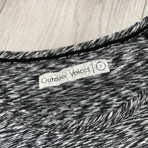 Outdoor Voices Circuit Driver Long Sleeve Cropped Shirt Space Dye Gray (Small) thumbnail 2