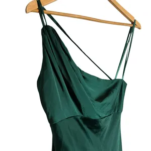 Mac Duggal Emerald Green Long One Shoulder Satin Formal Prom Gown Size 0 thumbnail 6